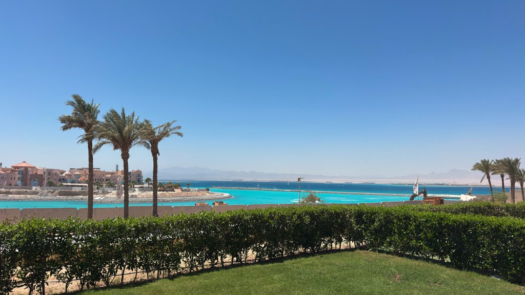 Red Sea outlook from ground-floor Bay Central Somabay apartment