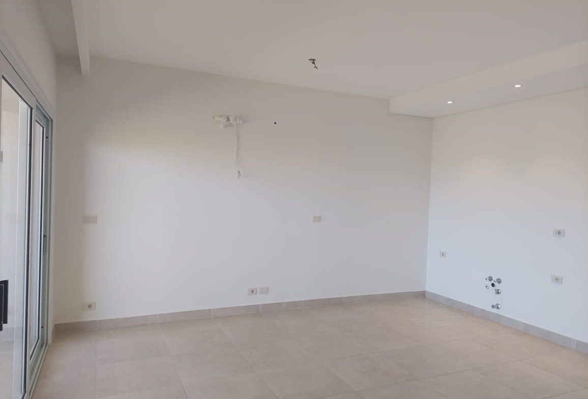 Fully finished living area in Soma Breeze chalet