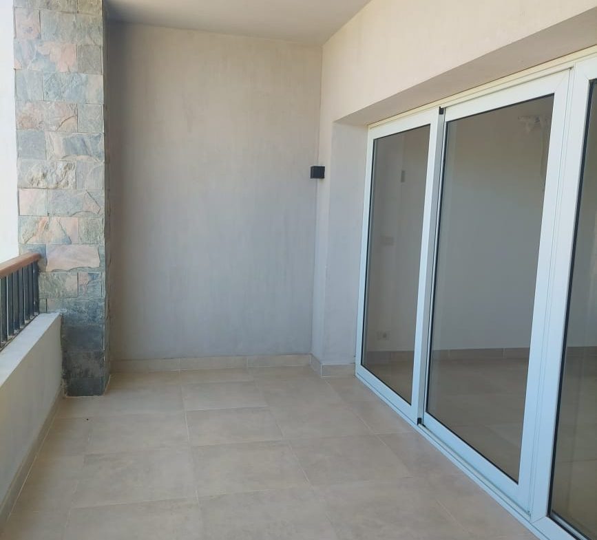 Large covered terrace at Soma Breeze chalet